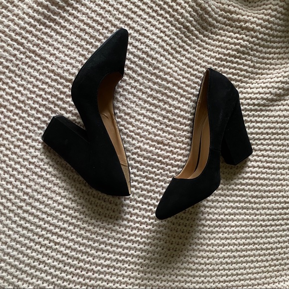 Black heels - Picture 4 of 4